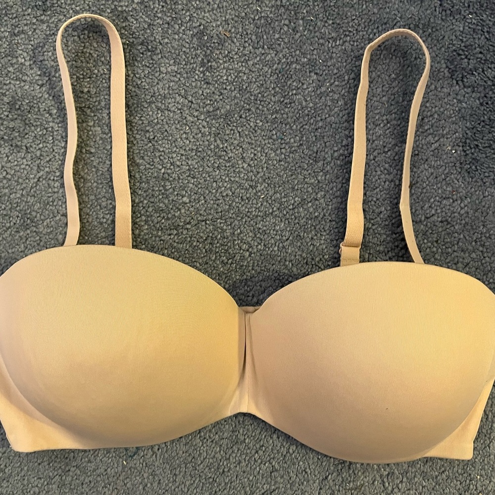 Maidenform SE0004 Tan Bra 36D Full Coverage plus a free Fruit of Loom white bra